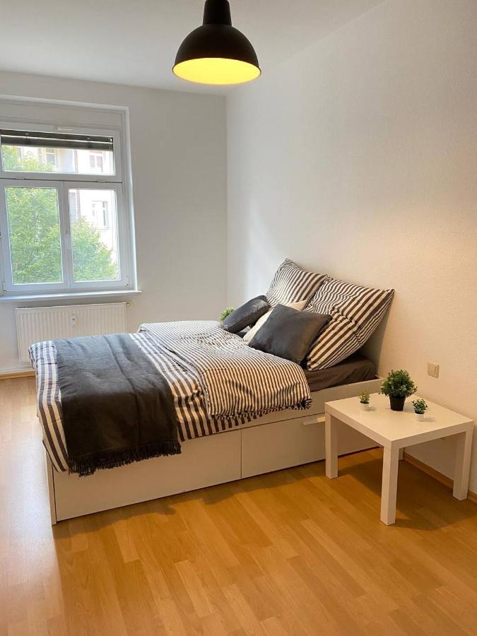 Schones Zimmer Naher Bahnhof Neustadt Dresden Zentral Wlan المظهر الخارجي الصورة
